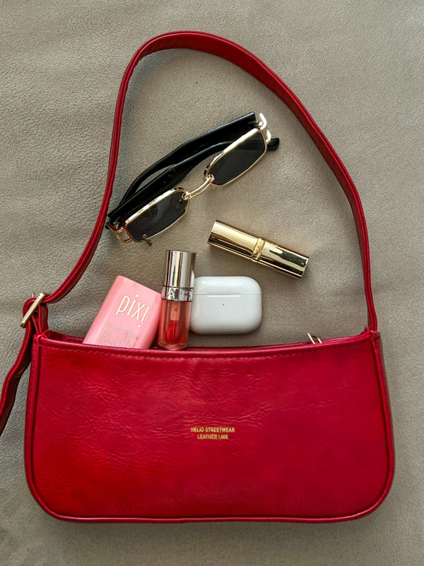 TOKEN LEATHER BAG Red