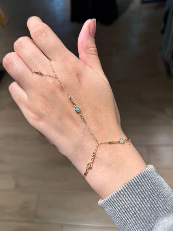 Heart stone hand chain