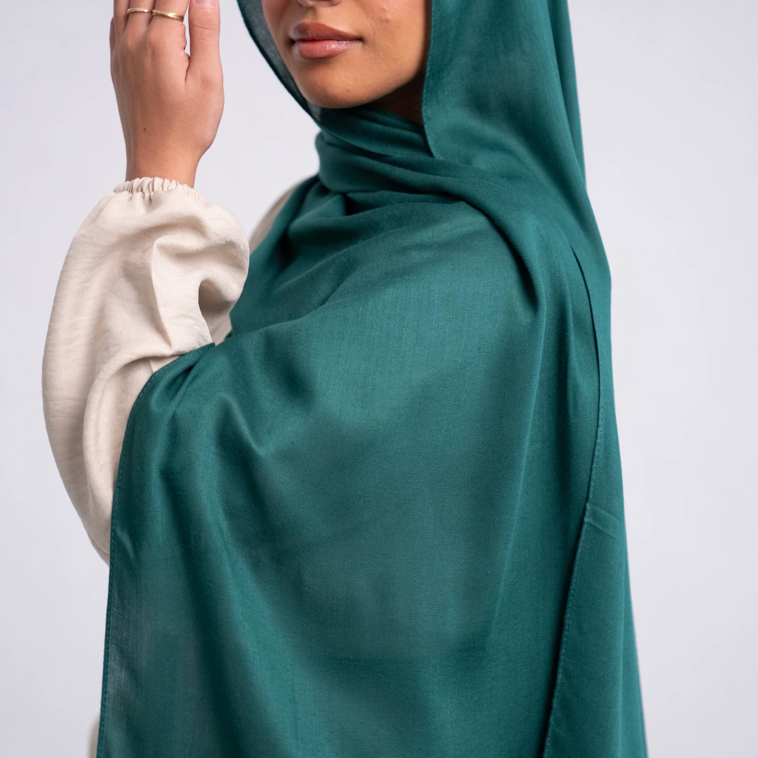 أسود-مودال
