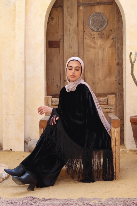 Vira Fringe Velvet Set In Black