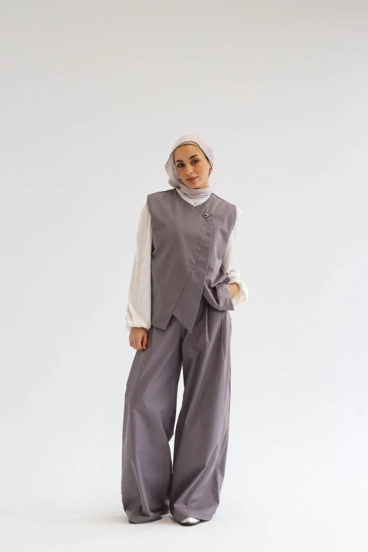 Thea vest set in Grey