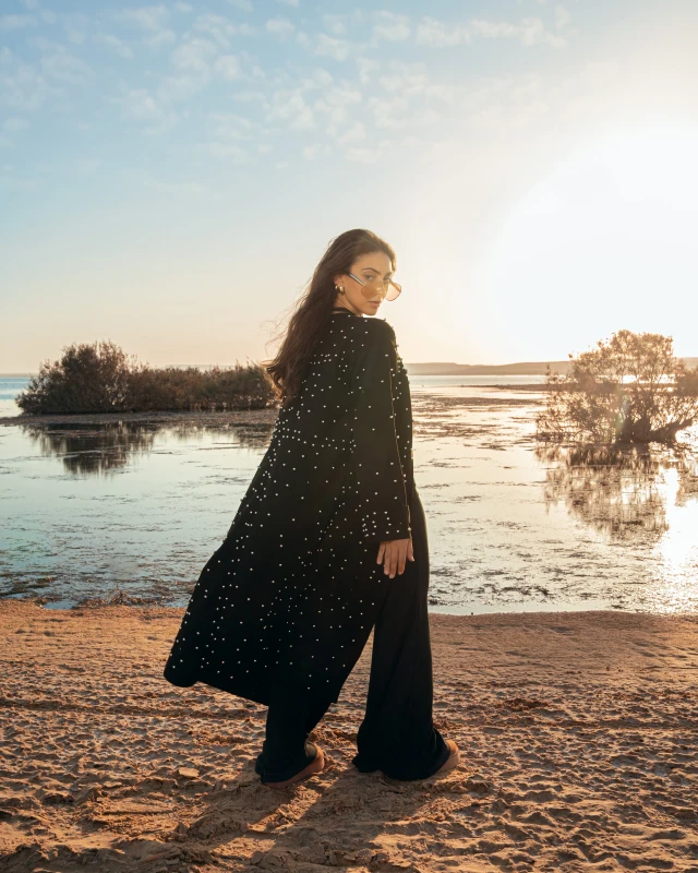 Saba in Black